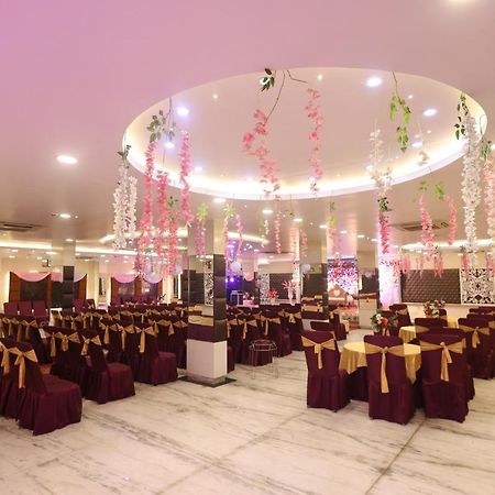 Hotel The Leaf - Gomti Nagar Lakhnaú Exteriér fotografie