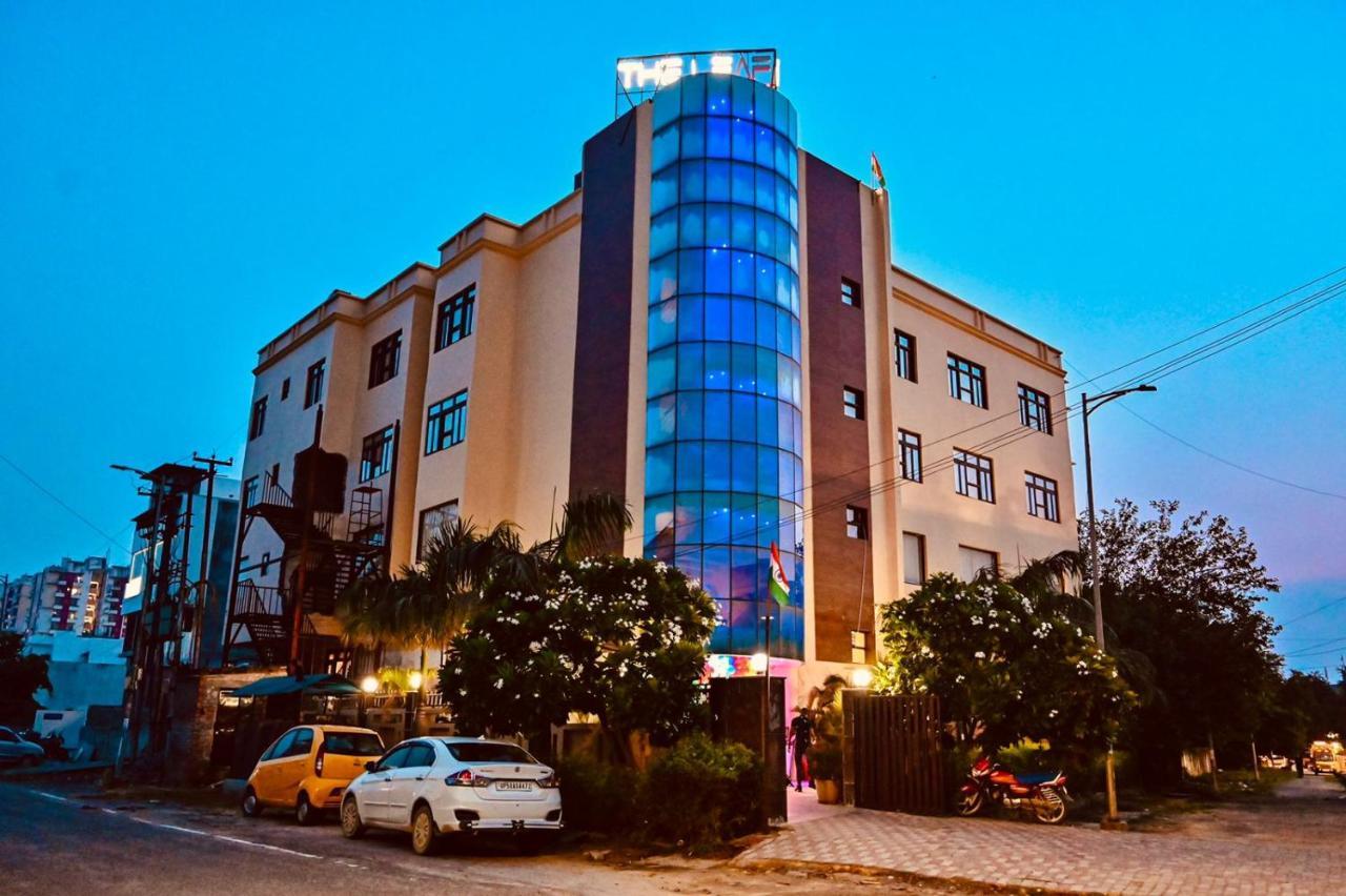 Hotel The Leaf - Gomti Nagar Lakhnaú Exteriér fotografie