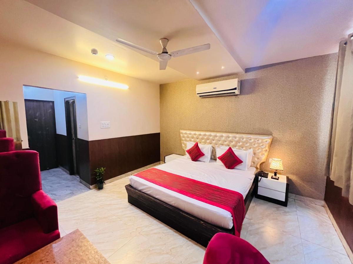 Hotel The Leaf - Gomti Nagar Lakhnaú Exteriér fotografie