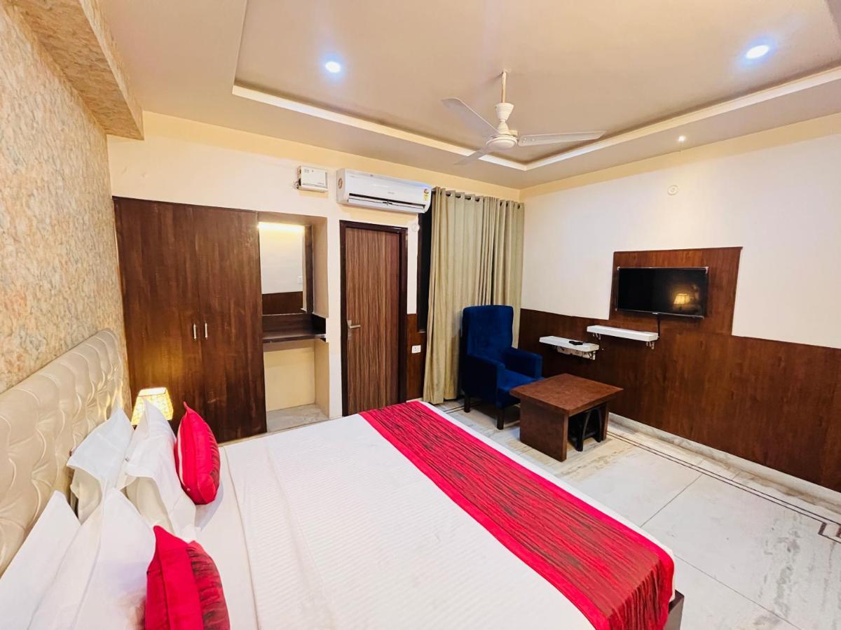 Hotel The Leaf - Gomti Nagar Lakhnaú Exteriér fotografie
