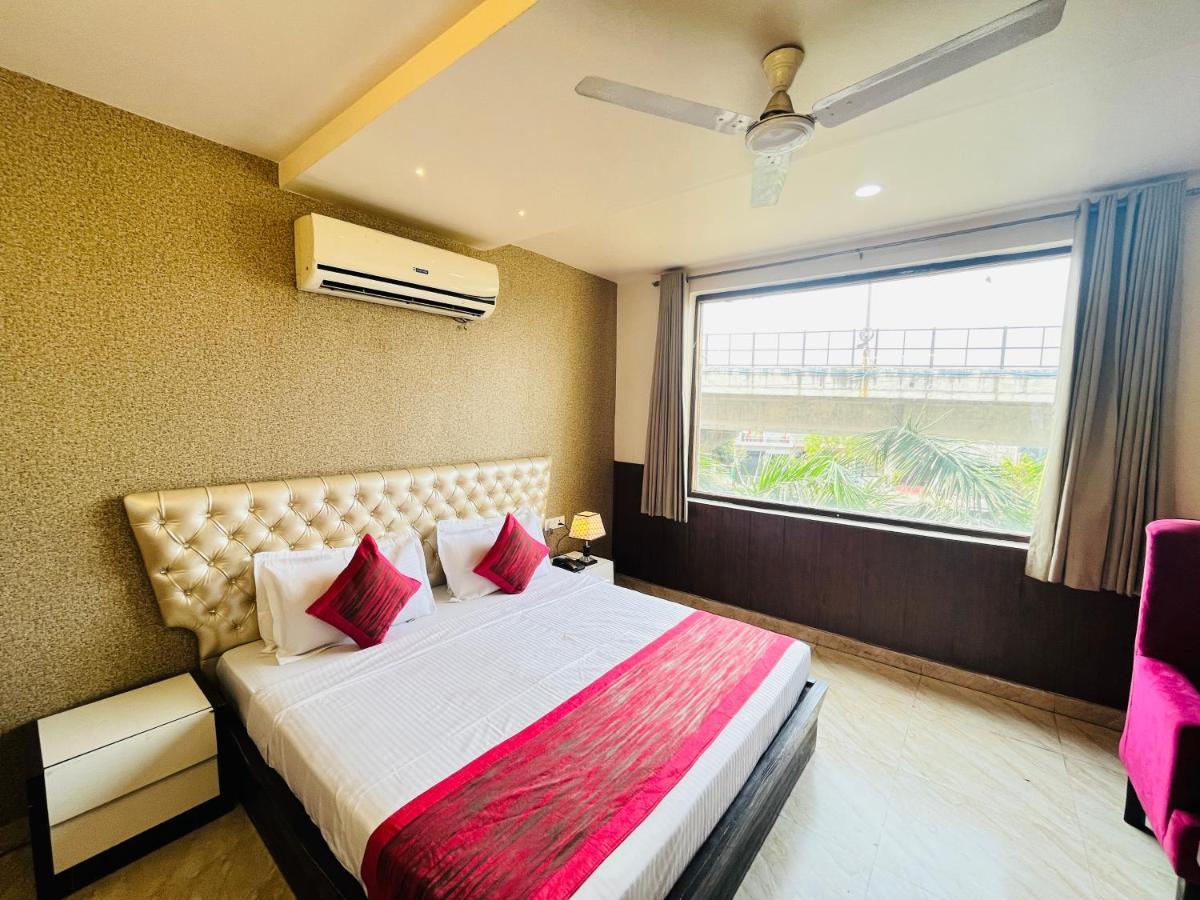 Hotel The Leaf - Gomti Nagar Lakhnaú Exteriér fotografie
