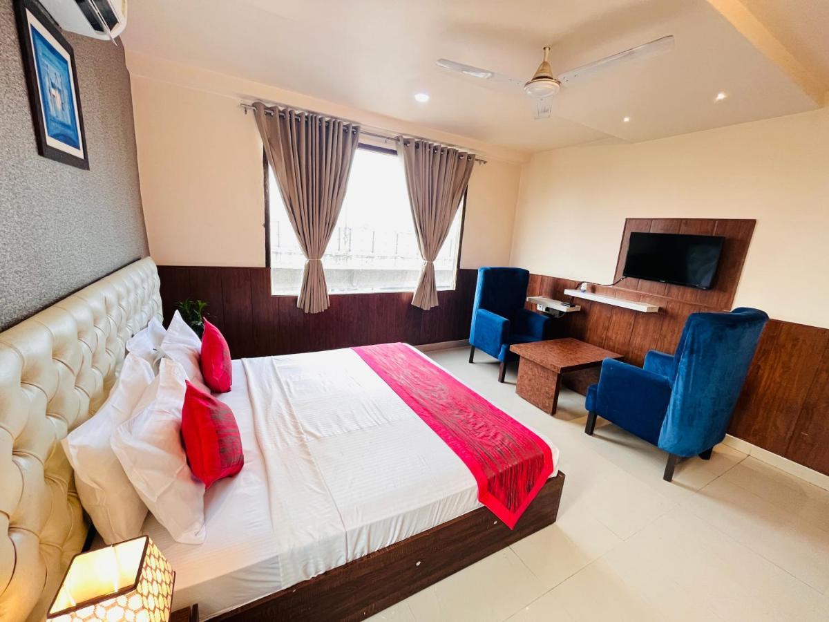 Hotel The Leaf - Gomti Nagar Lakhnaú Exteriér fotografie