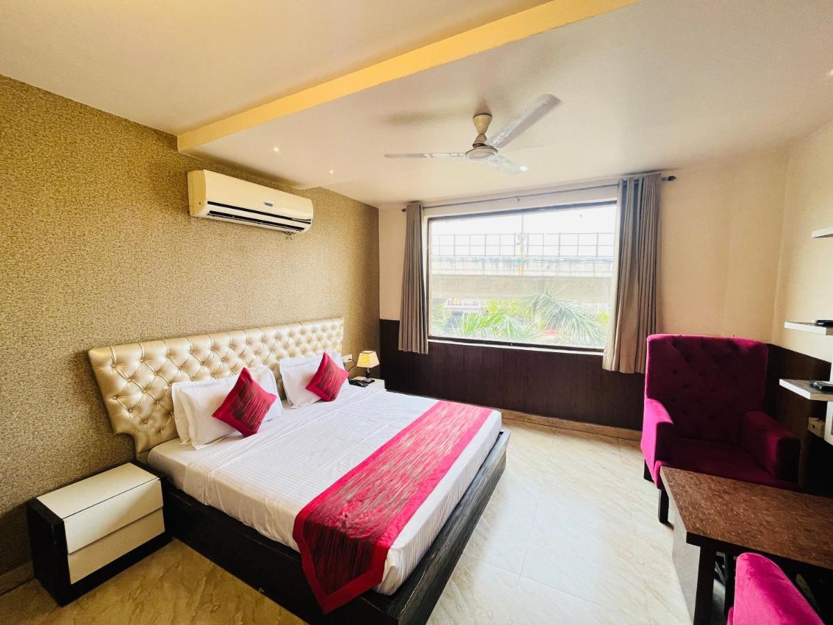 Hotel The Leaf - Gomti Nagar Lakhnaú Exteriér fotografie