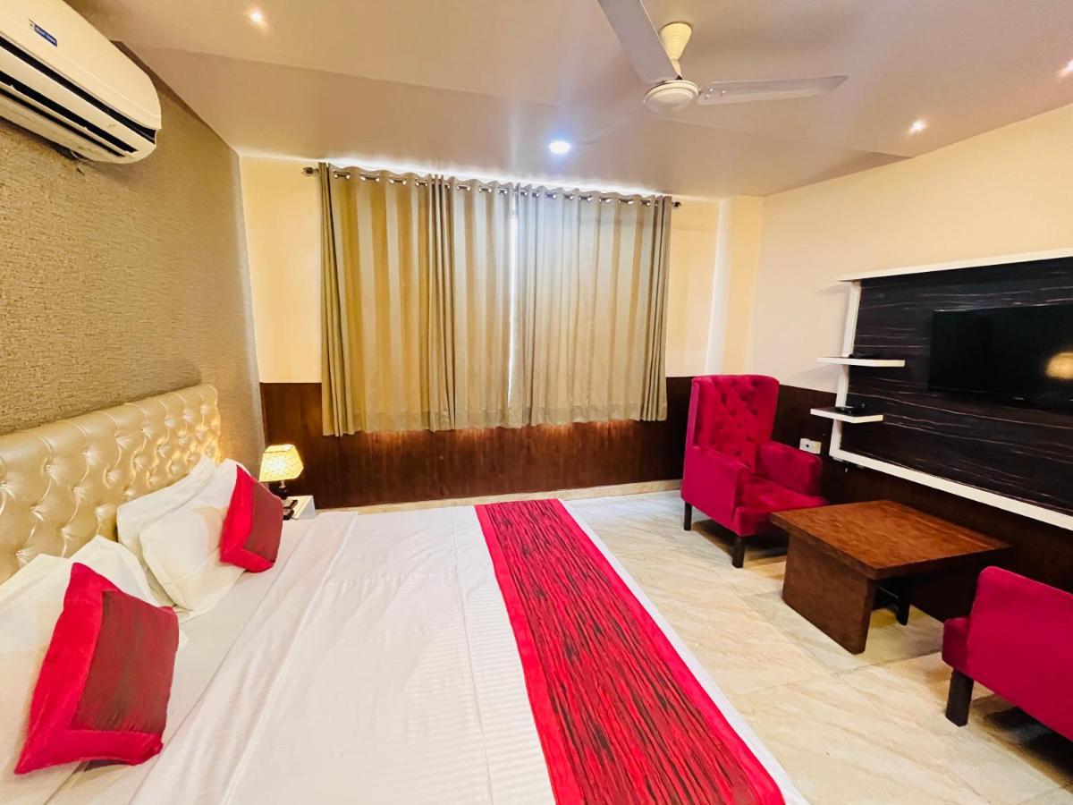Hotel The Leaf - Gomti Nagar Lakhnaú Exteriér fotografie